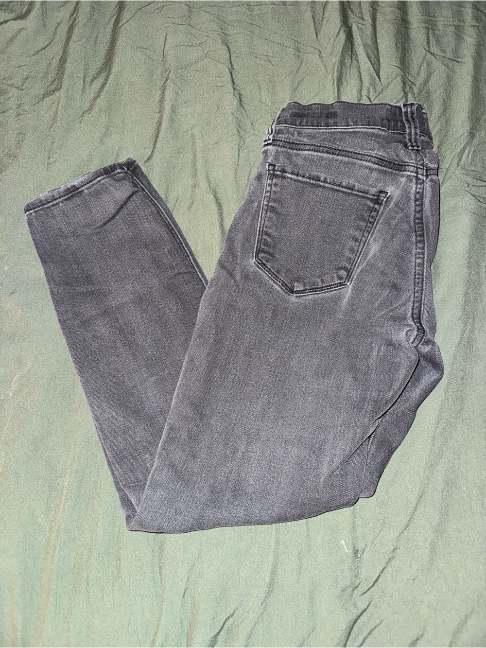 Lucky Brand Women’s Charcoal Skinny Jeans